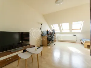 Prodej bytu 3+1, Brandýs nad Labem-Stará Boleslav - Brandýs nad Labem, Komenského nám., 113 m2