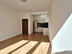 Pronájem bytu 2+kk, Praha - Strašnice, Černokostelecká, 49 m2