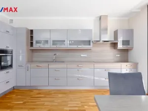 Prodej bytu 3+kk, Karlovy Vary, Pražská silnice, 99 m2