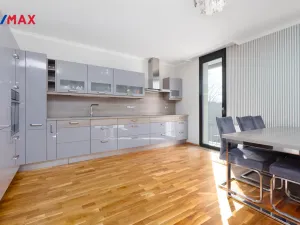 Prodej bytu 3+kk, Karlovy Vary, Pražská silnice, 99 m2