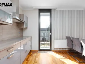 Prodej bytu 3+kk, Karlovy Vary, Pražská silnice, 99 m2