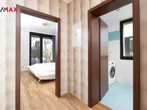 Prodej bytu 2+kk, Karlovy Vary, Pražská silnice, 63 m2