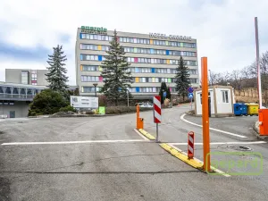 Pronájem kanceláře, Praha - Motol, Plzeňská, 653 m2