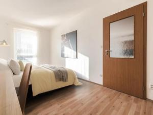 Prodej bytu 2+kk, Jesenice, Cedrová, 57 m2