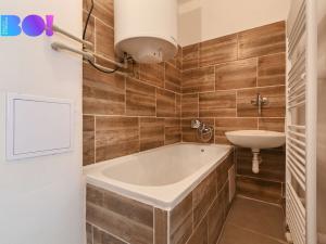 Prodej bytu 4+kk, Jáchymov, Šafaříkova, 80 m2