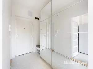 Pronájem bytu 2+kk, Praha - Kyje, Pelušková, 37 m2