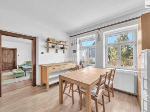Prodej rodinného domu, Zákupy - Brenná, 274 m2