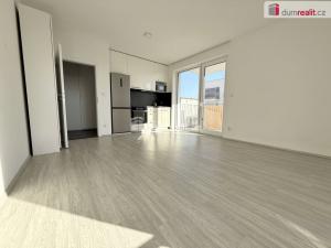 Pronájem bytu 1+kk, Otrokovice, tř. Spojenců, 32 m2