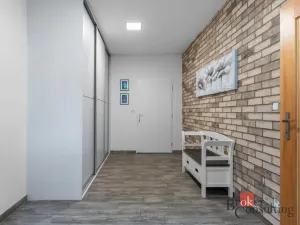 Prodej obchodního prostoru, Jablonec nad Nisou - Mšeno nad Nisou, Želivského, 300 m2