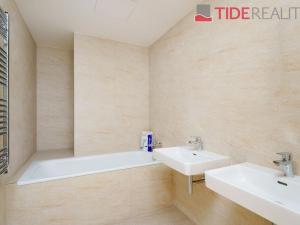 Pronájem bytu 3+kk, Praha - Karlín, Za Karlínským přístavem, 77 m2