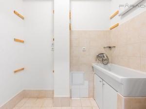 Prodej bytu 4+1, Praha - Kunratice, K Zelené louce, 150 m2