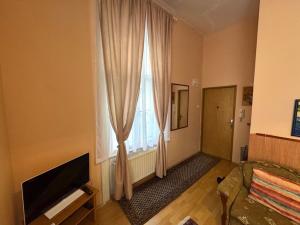 Prodej bytu 2+kk, Karlovy Vary, Vřídelní, 32 m2