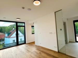 Pronájem bytu 2+kk, Praha - Dejvice, Pokojná, 44 m2
