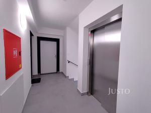 Prodej bytu 2+kk, Písek - Budějovické Předměstí, Zeyerova, 62 m2