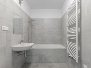 Pronájem bytu 2+kk, Praha - Vysočany, Pechmanových, 46 m2