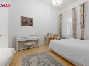 Prodej bytu 3+kk, Karlovy Vary, Sadová, 83 m2