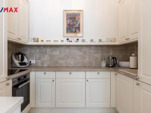 Prodej bytu 3+kk, Karlovy Vary, Sadová, 83 m2