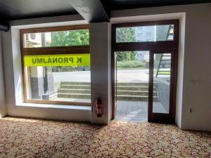 Pronájem obchodního prostoru, Valašské Meziříčí, Vsetínská, 130 m2