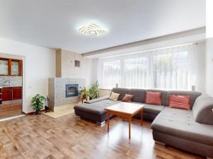 Prodej rodinného domu, Hrušovany nad Jevišovkou, Mokrá, 220 m2