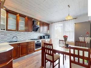 Prodej rodinného domu, Hrušovany nad Jevišovkou, Mokrá, 220 m2