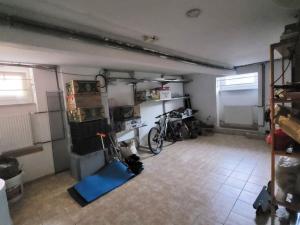Pronájem bytu 3+1, Praha - Košíře, Na výši, 111 m2