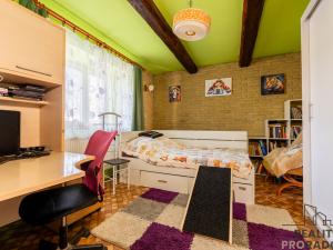 Prodej vícegeneračního domu, Ročov, 187 m2