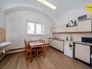 Prodej výrobních prostor, Mankovice, 2880 m2