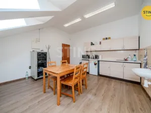 Prodej výrobních prostor, Mankovice, 2880 m2