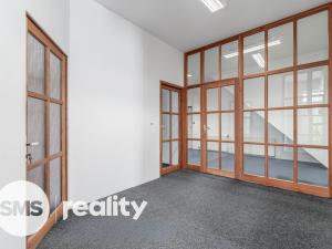 Pronájem obchodního prostoru, Troubsko, Jihlavská, 450 m2