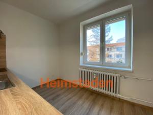 Pronájem bytu 2+1, Karviná - Nové Město, Holubova, 48 m2
