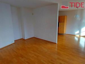 Pronájem bytu 1+kk, Praha - Smíchov, Pod Hybšmankou, 50 m2