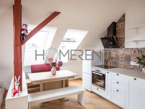 Pronájem bytu 1+kk, Praha - Malešice, Bakalářská, 30 m2