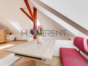 Pronájem bytu 1+kk, Praha - Malešice, Bakalářská, 30 m2