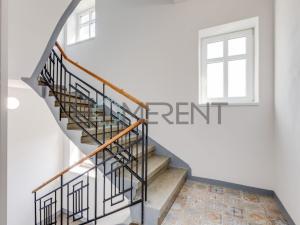 Pronájem bytu 1+kk, Praha - Malešice, Bakalářská, 30 m2