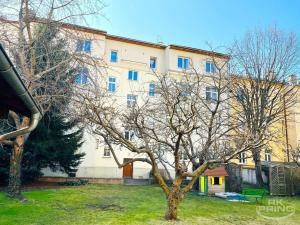 Prodej bytu 3+1, Praha - Strašnice, Věšínova, 99 m2