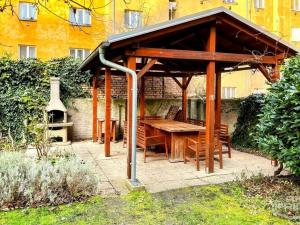 Prodej bytu 3+1, Praha - Strašnice, Věšínova, 99 m2