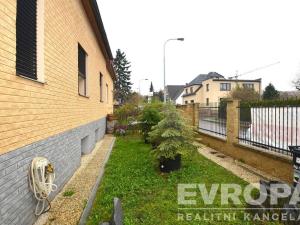 Pronájem rodinného domu, Praha - Dolní Chabry, Kobyliská, 225 m2