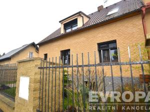 Pronájem rodinného domu, Praha - Dolní Chabry, Kobyliská, 225 m2
