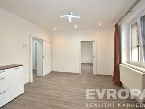 Pronájem rodinného domu, Praha - Dolní Chabry, Kobyliská, 225 m2