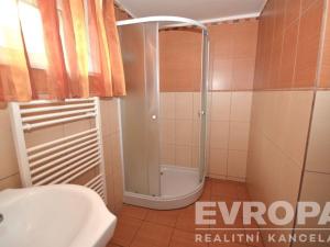 Pronájem rodinného domu, Praha - Dolní Chabry, Kobyliská, 225 m2