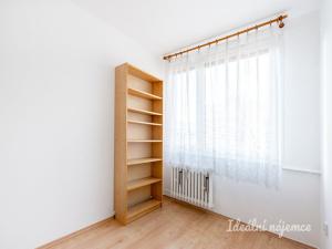 Pronájem bytu 3+kk, Praha - Střížkov, Varnsdorfská, 56 m2