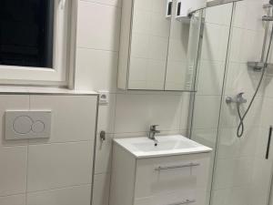 Pronájem bytu 2+kk, Praha - Vinohrady, Polská, 50 m2