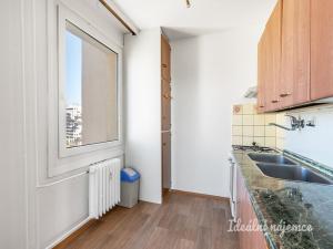 Pronájem bytu 2+1, Praha - Záběhlice, Bramboříková, 57 m2