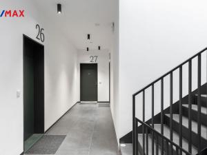 Pronájem bytu 2+kk, Praha - Střešovice, Na dračkách, 58 m2