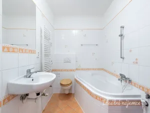 Pronájem bytu 2+kk, Praha - Radotín, Věštínská, 74 m2