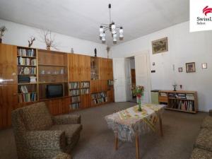 Prodej bytu 2+1, Nejdek, náměstí Karla IV., 74 m2