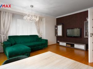 Prodej bytu 3+kk, Karlovy Vary - Drahovice, Zbrojnická, 91 m2
