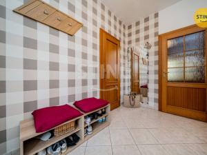 Prodej rodinného domu, Dolní Lomná, 200 m2