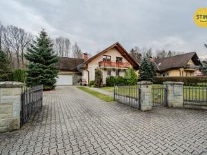 Prodej rodinného domu, Dolní Lomná, 200 m2