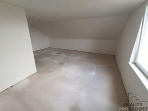 Prodej rodinného domu, Veltruby, K zastávce, 140 m2